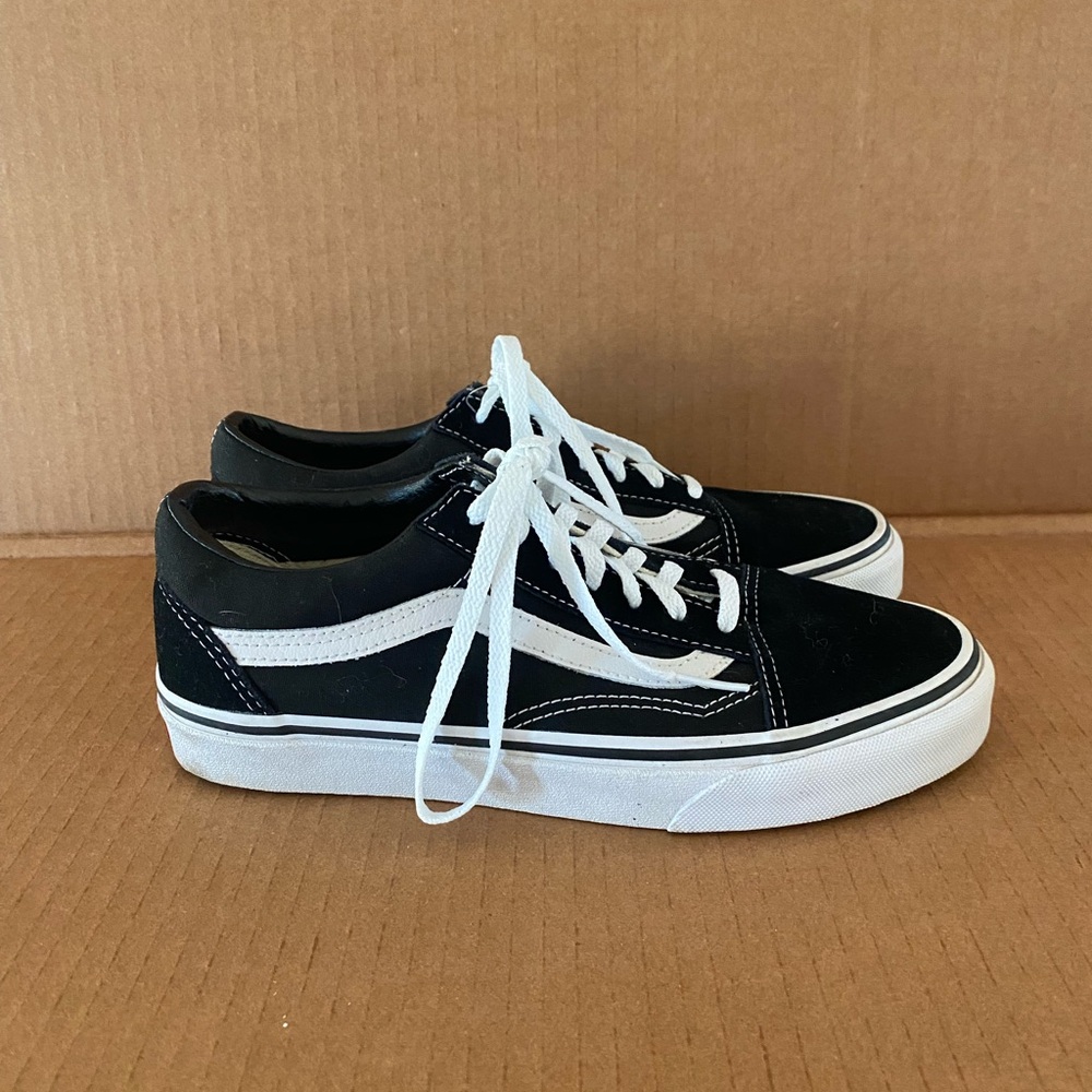 Vans Old Skool 'Black & White' | US Women 7.5, US Men 6.0